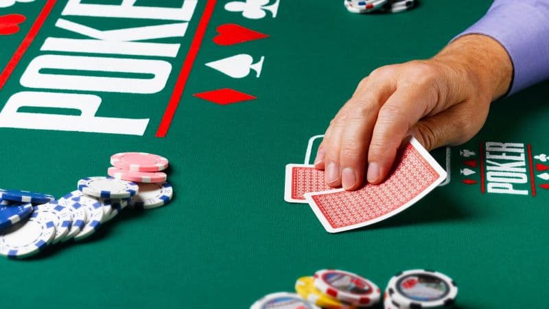 Hiểu về chiến thuật Bluff trong Poker là gì